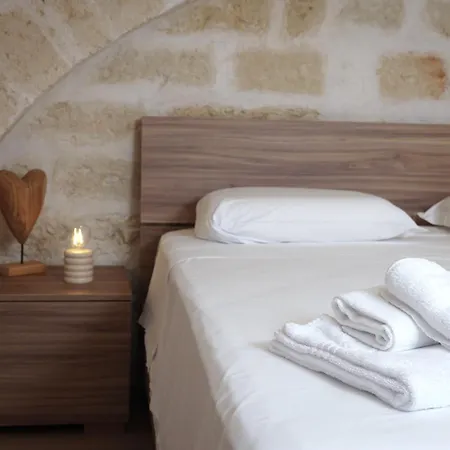 Hostmate - - Garruba * Bari